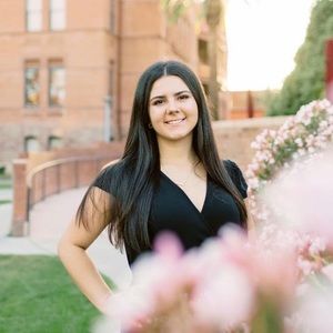 Meet your Posher, Alessandra